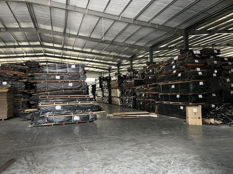 Dongguan Lingfeng Wood Industry Co., Ltd. lini produksi pabrikan